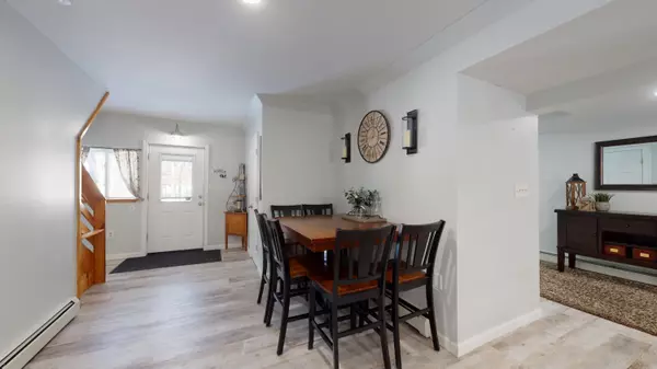 Gardiner, ME 04345,28 Moss DR