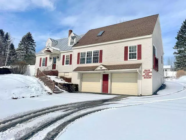 Oakland, ME 04963,59 Heath ST