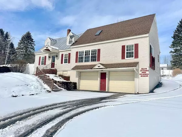 59 Heath ST, Oakland, ME 04963