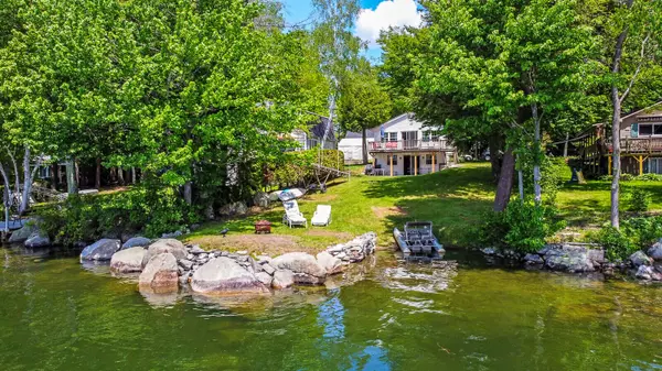 Oakland, ME 04963,253 Brickett Point EST