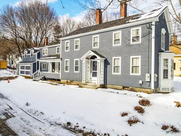 12 Winter ST, Augusta, ME 04330