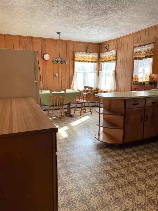 Mount Vernon, ME 04352,1522 North RD