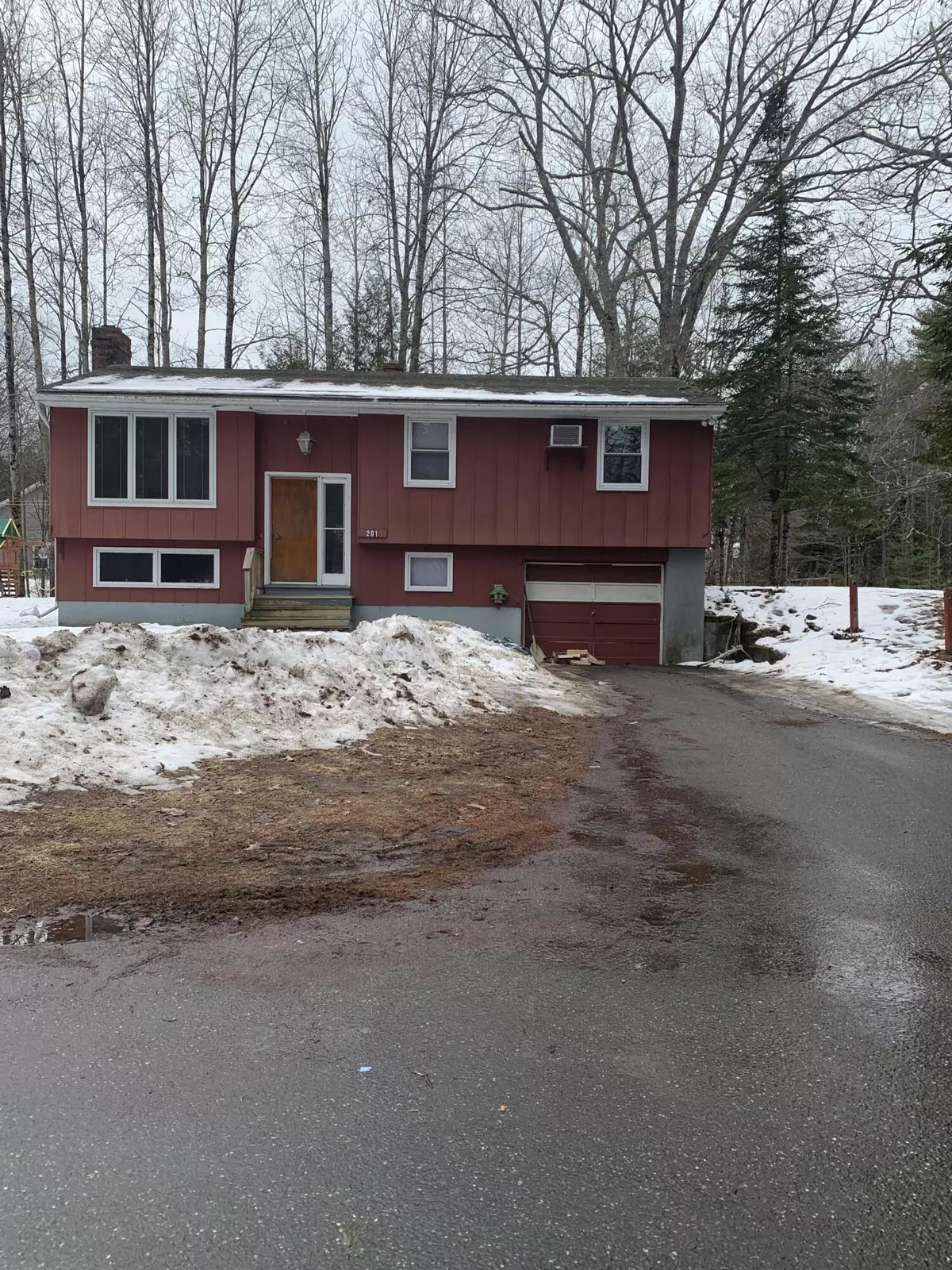 Lisbon, ME 04252,201 Main ST