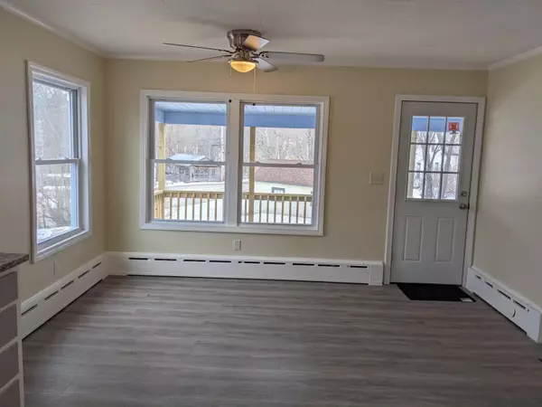 Hiram, ME 04041,6 Hampshire ST