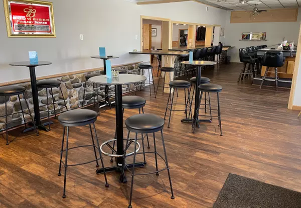 Madawaska, ME 04756,744 Lake Shore RD