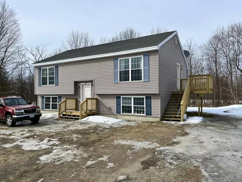 119 Reeves RD, Bradford, ME 04410