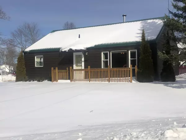 26 Sunbury AVE, Bangor, ME 04401