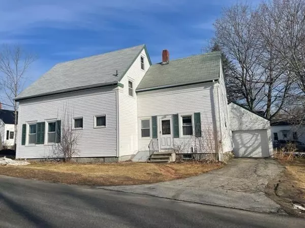 Richmond, ME 04357,21 Gardiner ST