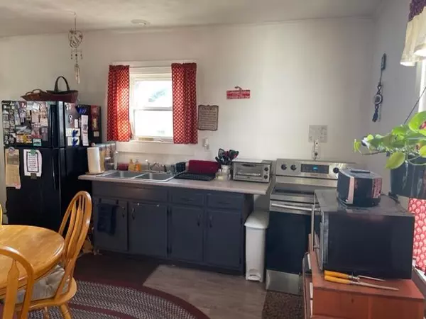 Richmond, ME 04357,21 Gardiner ST