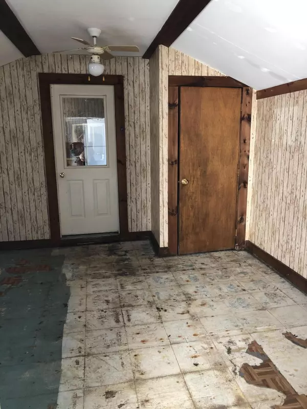 Milbridge, ME 04658,7 Washington Street