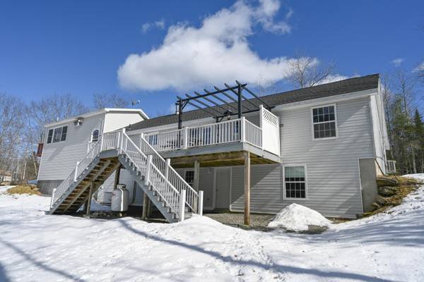 Eddington, ME 04428,21 Rockwell LN