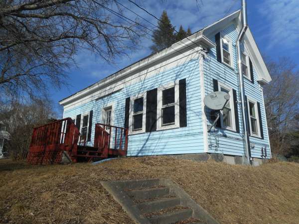 19 Riverside DR, Eddington, ME 04428