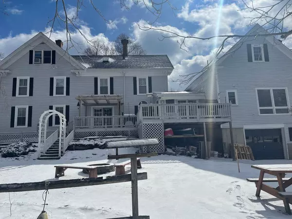 Orrington, ME 04474,655 River RD