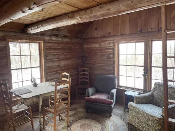 Phillips, ME 04966,22 Tory Hill RD