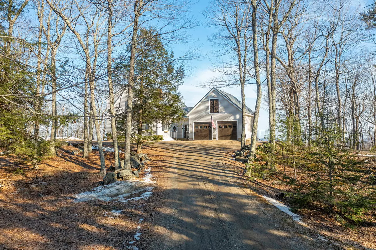 Liberty, ME 04949,568 Pinnacle RD