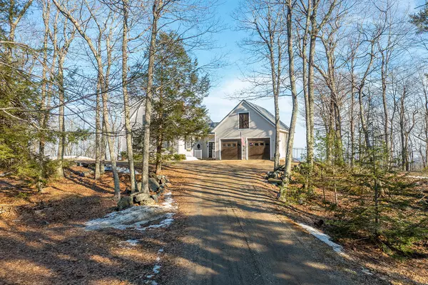 568 Pinnacle RD, Liberty, ME 04949