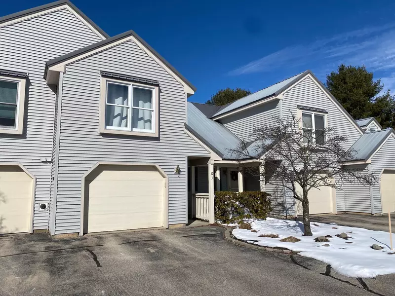 39 Meadowbrook DR #3, Gorham, ME 04038