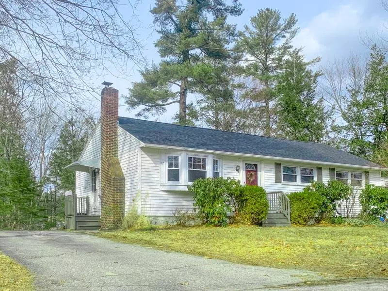 12 Peary DR, Brunswick, ME 04011