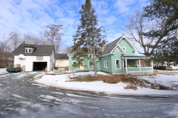 Old Town, ME 04468,38 Spring ST