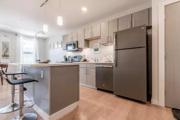 Portland, ME 04101,65 Munjoy ST #4