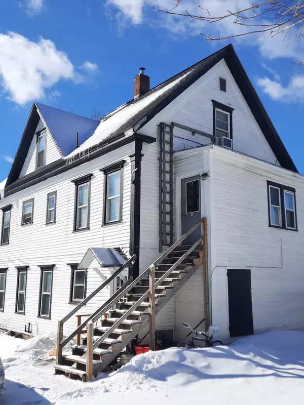 Livermore Falls, ME 04254,24 Union ST