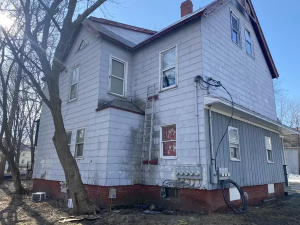 Waterville, ME 04901,5 Silver PL