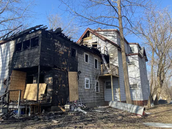 Waterville, ME 04901,5 Silver PL