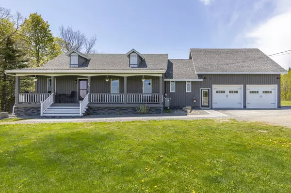 34 Happy Corner RD, Patten, ME 04765