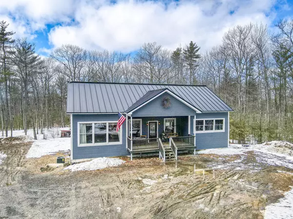 51 Diamond RD, Livermore Falls, ME 04254