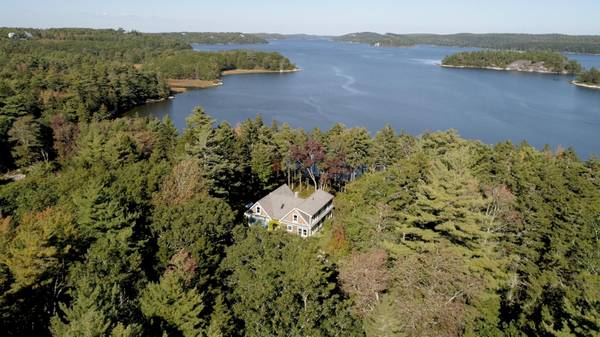 11 Rockland Rest DR, Phippsburg, ME 04562