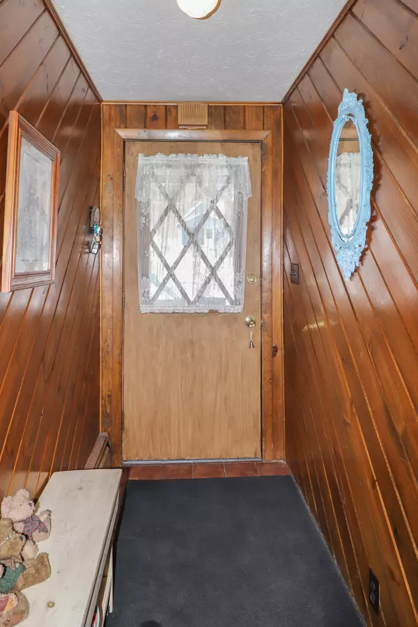 Mexico, ME 04257,77 Swett AVE