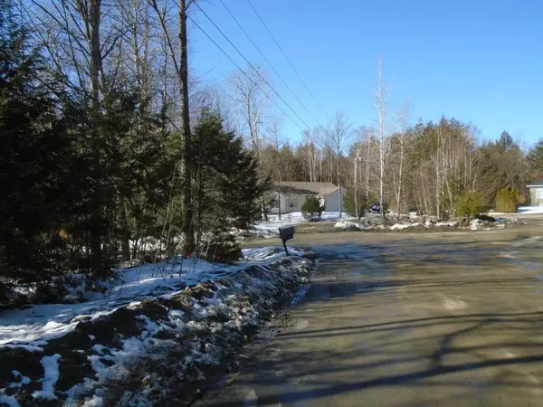 Oakland, ME 04963,21 Wedgewood DR