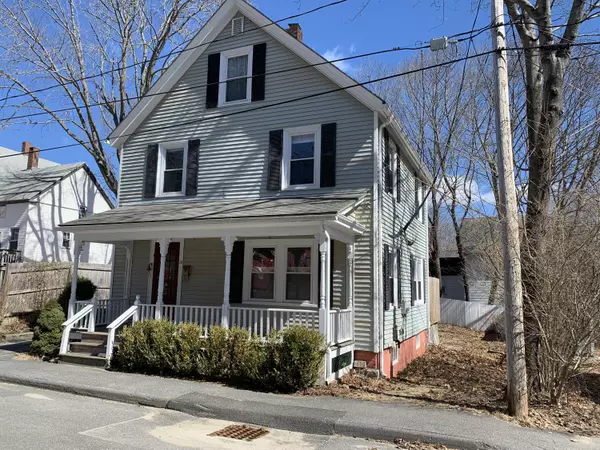 19 Maxwell ST, Bath, ME 04530