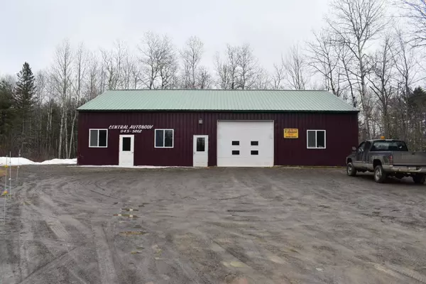 1103 Pushaw RD, Glenburn, ME 04401