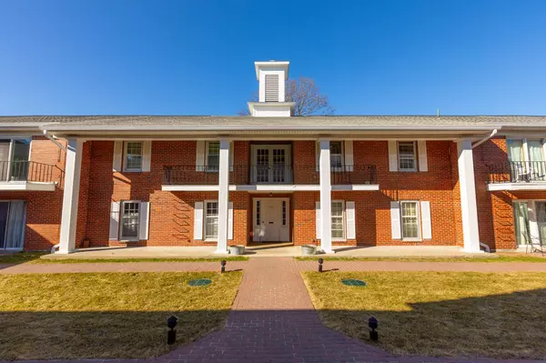 Portland, ME 04102,175 Pine ST #2I