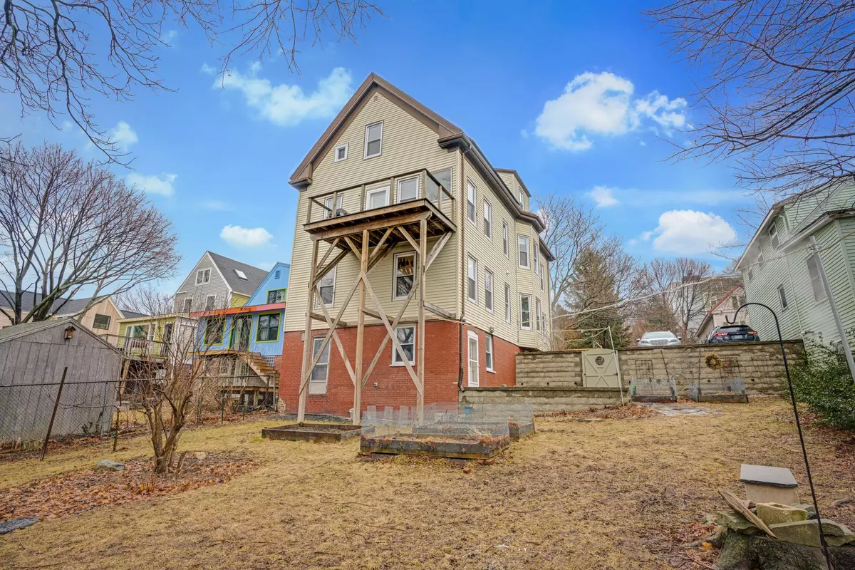 Portland, ME 04101,24 Hammond ST