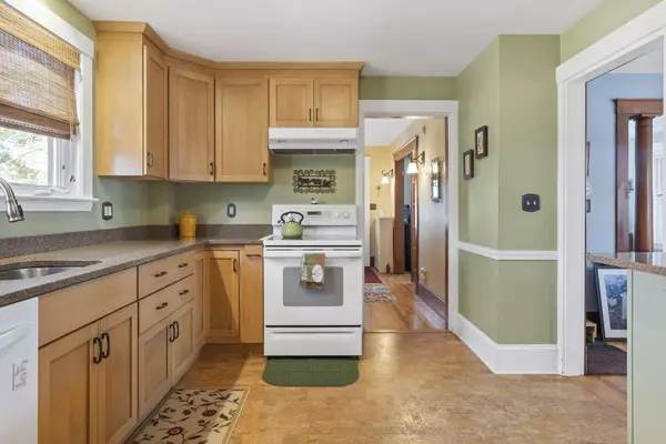 Portland, ME 04103,1462 Washington AVE