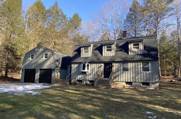 Freeport, ME 04032,158 Pownal RD