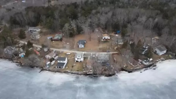 Glenburn, ME 04401,110 Luckys Landing RD