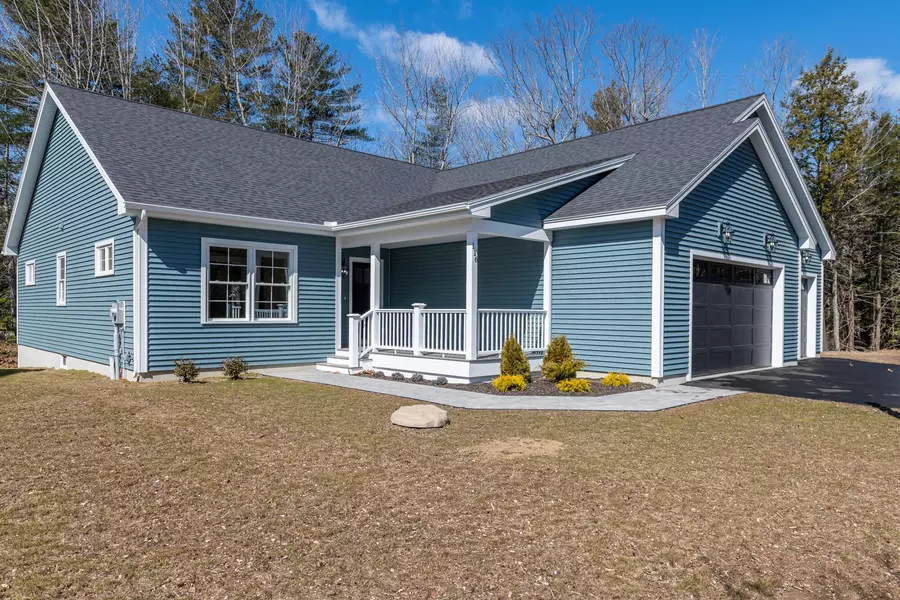116 Forest Glen LN, Topsham, ME 04086