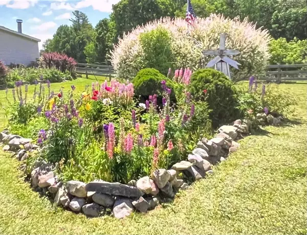 Lee, ME 04455,190 Cobb RD