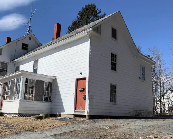 Oakland, ME 04963,29 Center ST