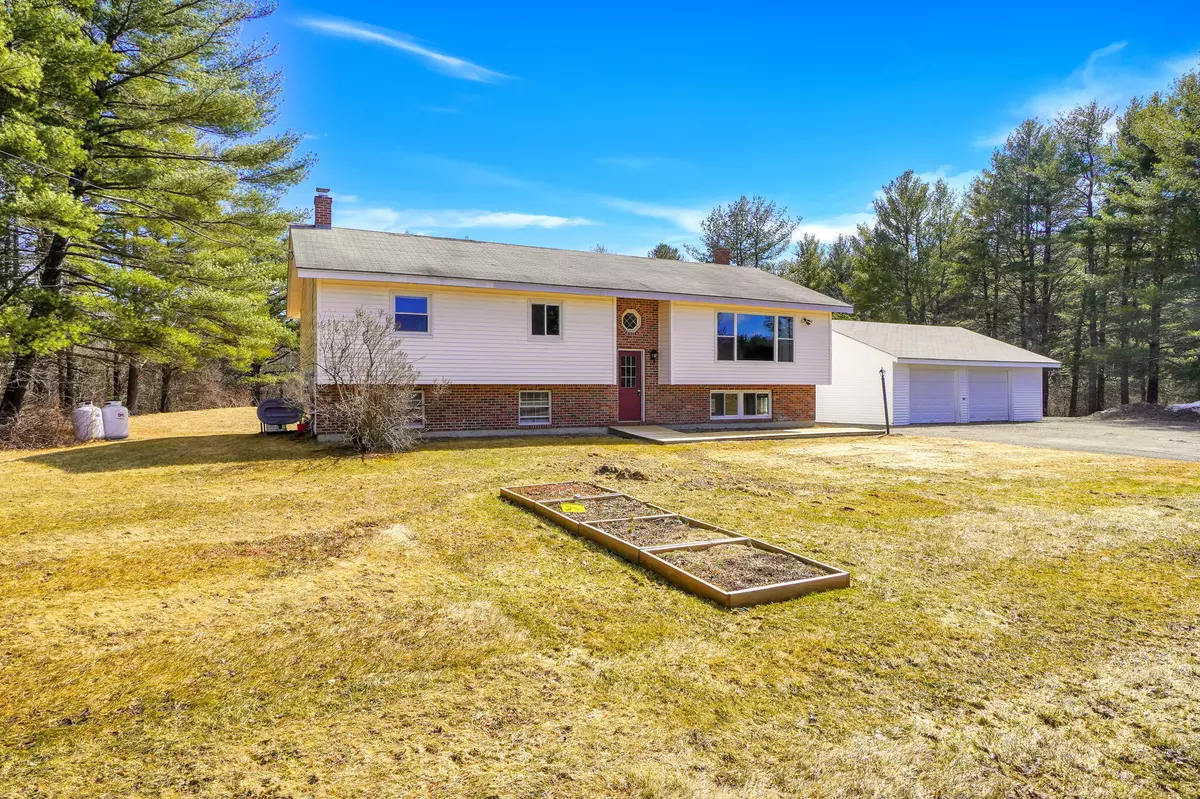 Pittston, ME 04345,39 Patterson RD