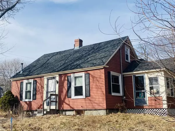 26 Ferry ST, Winterport, ME 04496