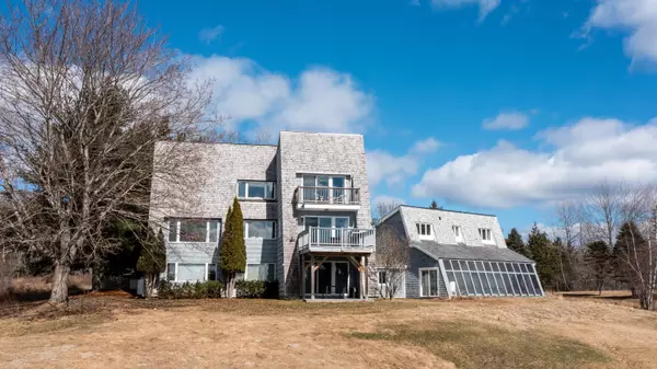 Milbridge, ME 04658,376 Kansas RD