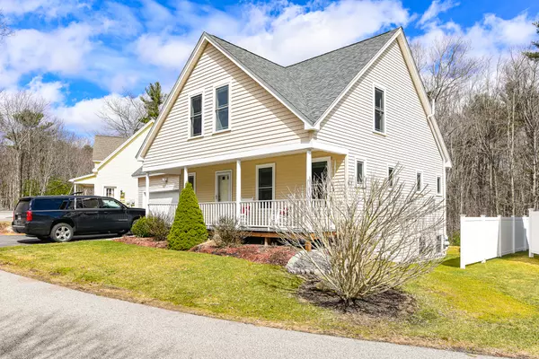 3 Izzy LN, Kittery, ME 03904