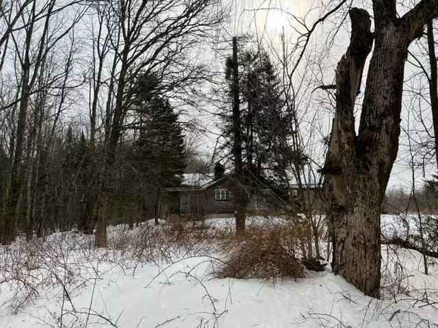 142 River RD, Detroit, ME 04929