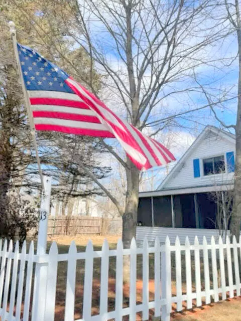 13 Shuman CT, Oakland, ME 04963