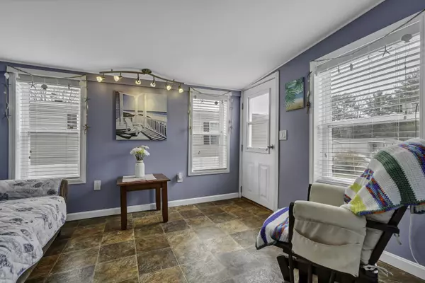 Lisbon, ME 04250,37 Woodside DR