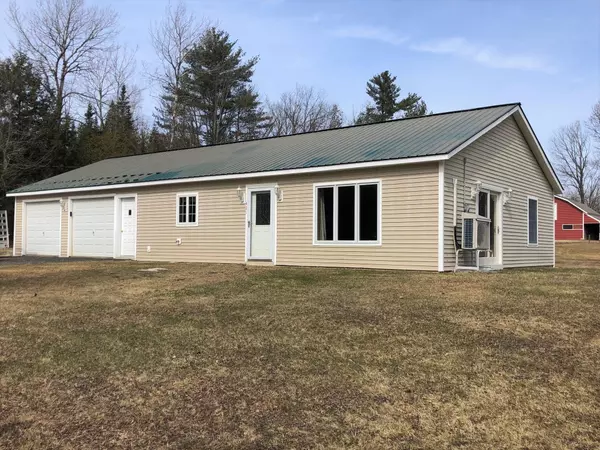 421 Rutland RD, Newport, ME 04953